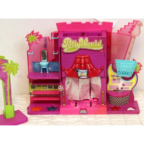 2006 Polly Pocket PollyWorld Rockin' Theme Park Playset Stage Music Fashion Toy - Picture 2 of 5